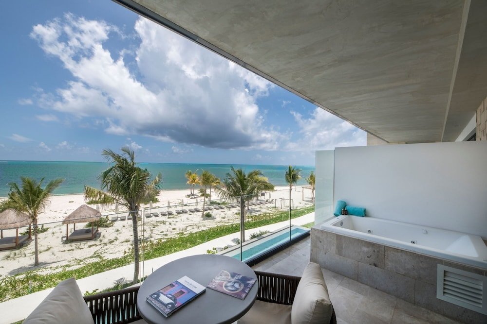 Suite Junior Frente al Mar del Club Serenity — 7