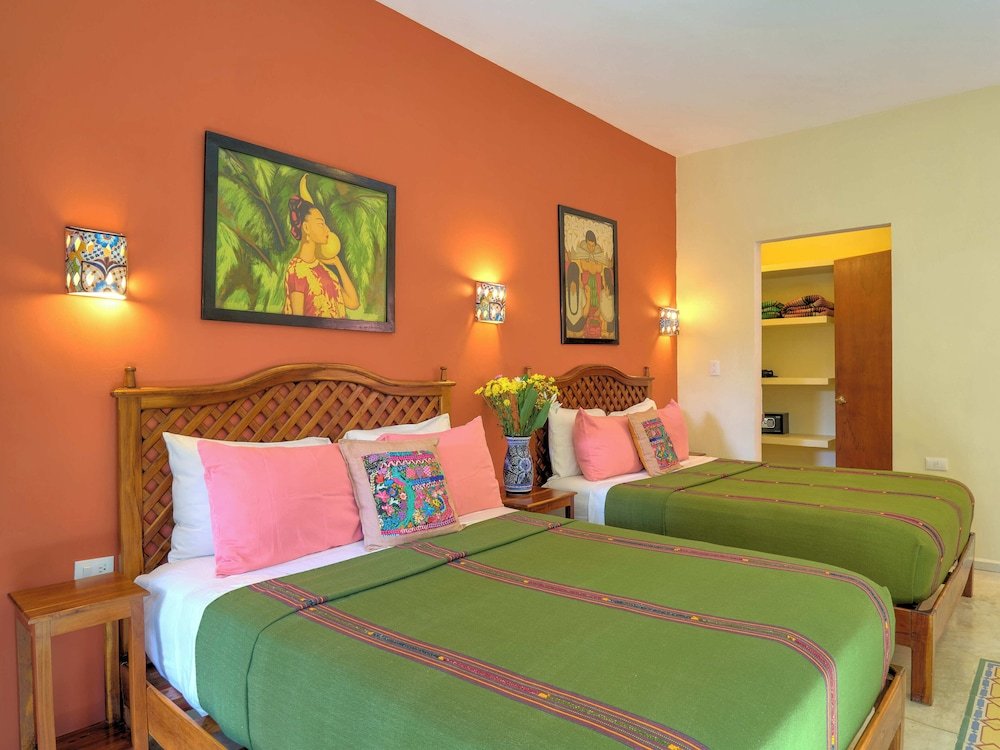 Room, 2 camas Queen, vista al jardín