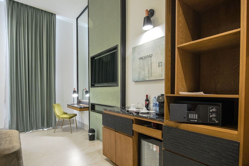 Master Suite — 5