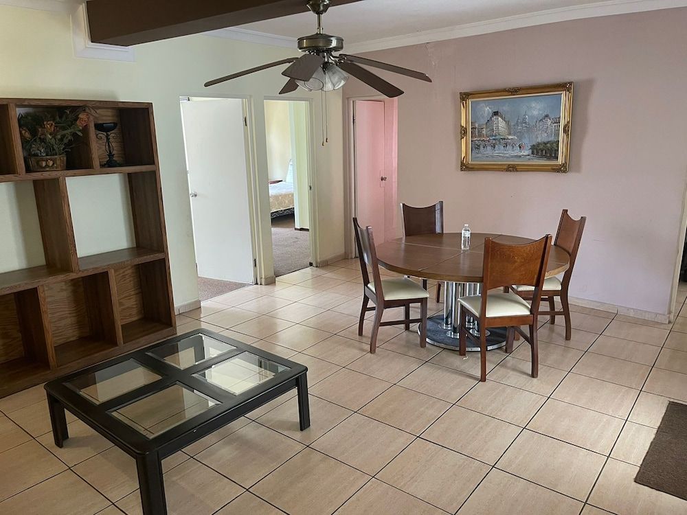 Family Suite (Master, 3 camas dobles)