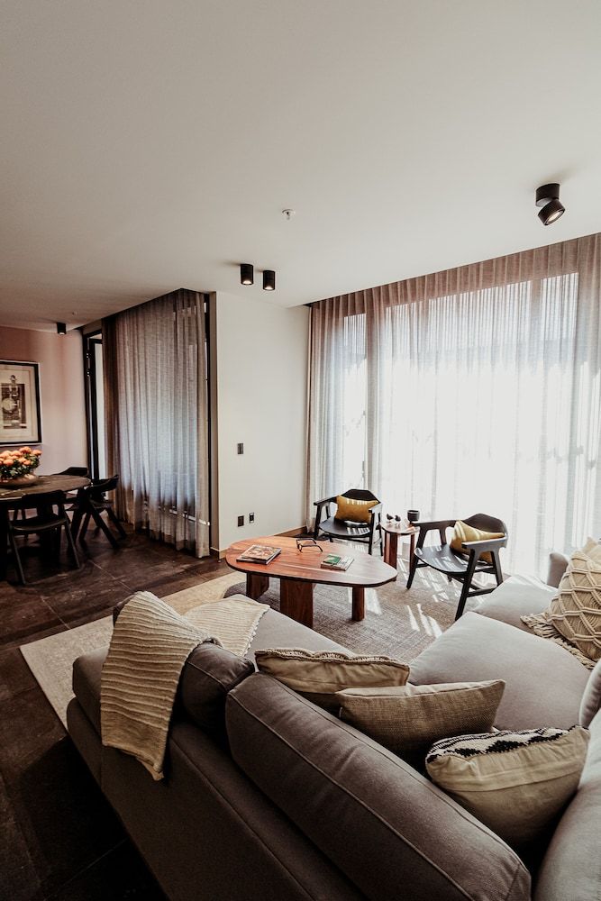 Grand Suite — 5