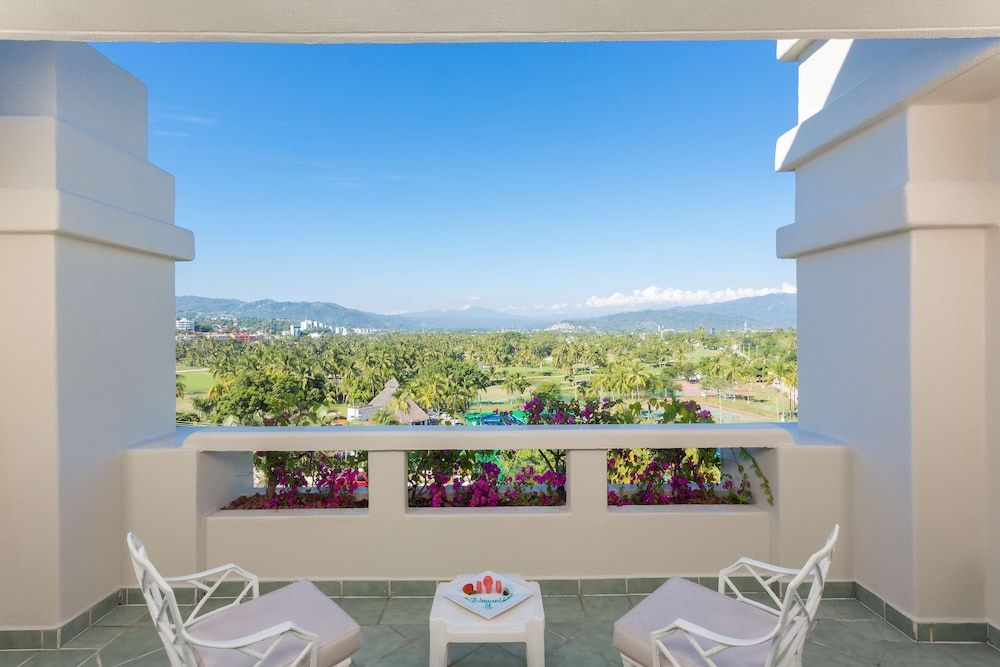 Suite, vista al jardín — 3