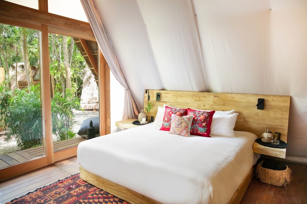 Room (Jungle) — 5