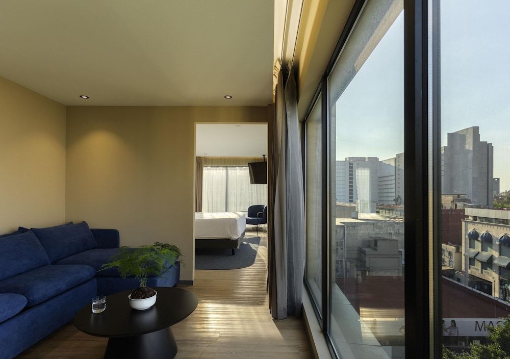 Executive Suite, 1 cama King con sofá cama — 5