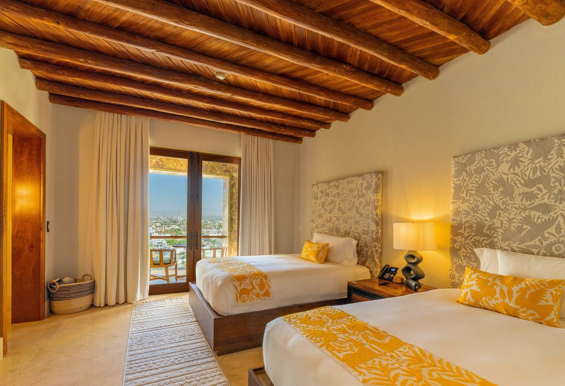 4 Bedroom Pedregal Private Home vista a la montaña — 3