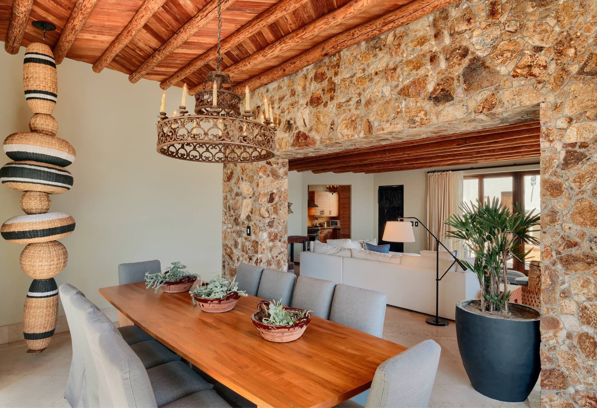 4 Bedroom Pedregal Private Home — 4