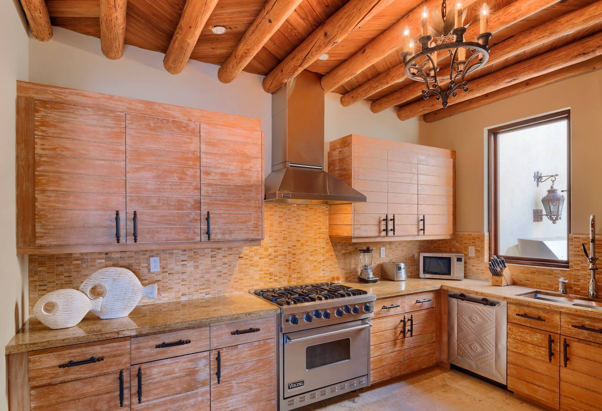 4 Bedroom Pedregal Private Home vista a la montaña — 2