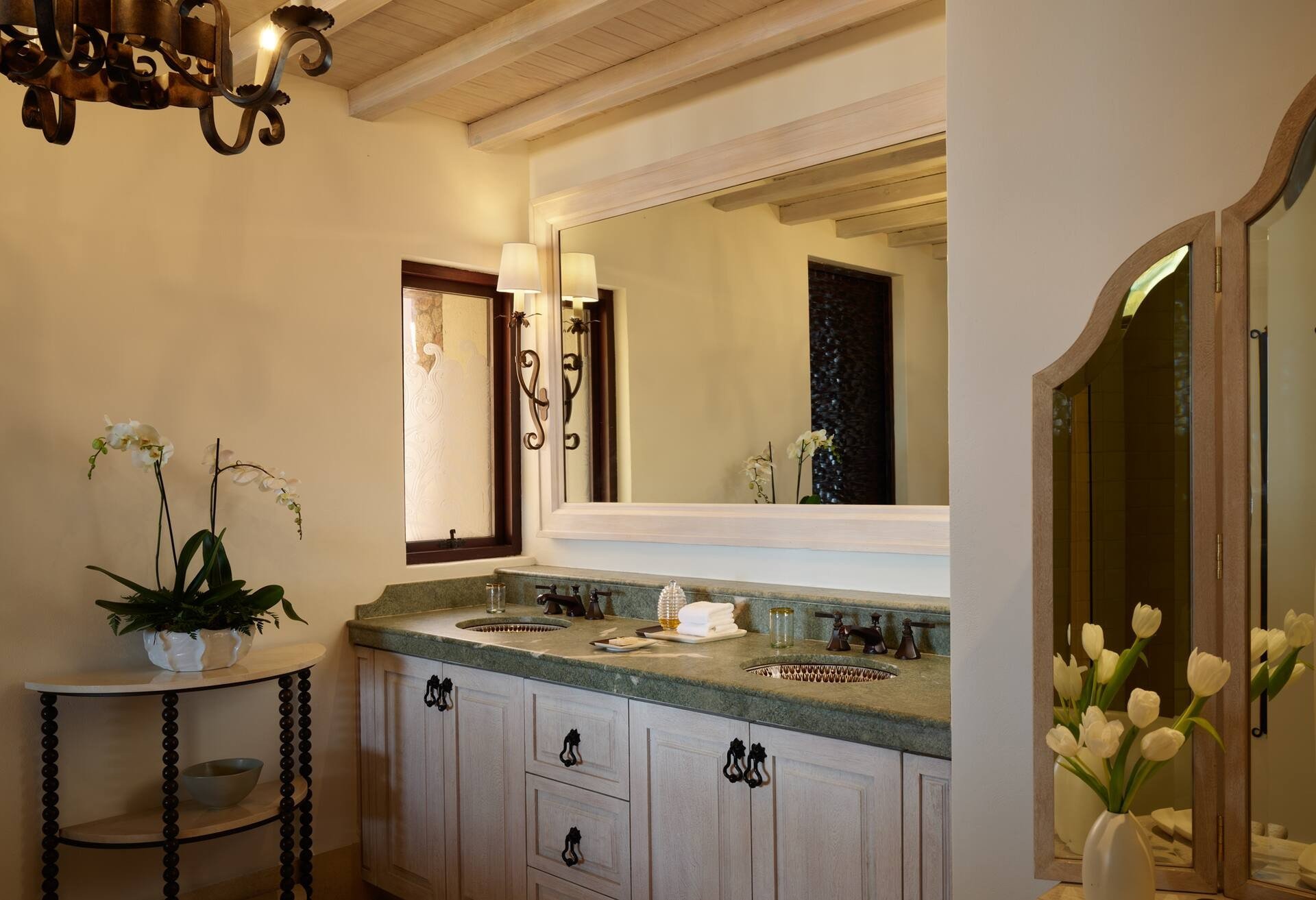 2 recámaras Beachfront Pedregal Suite — 4