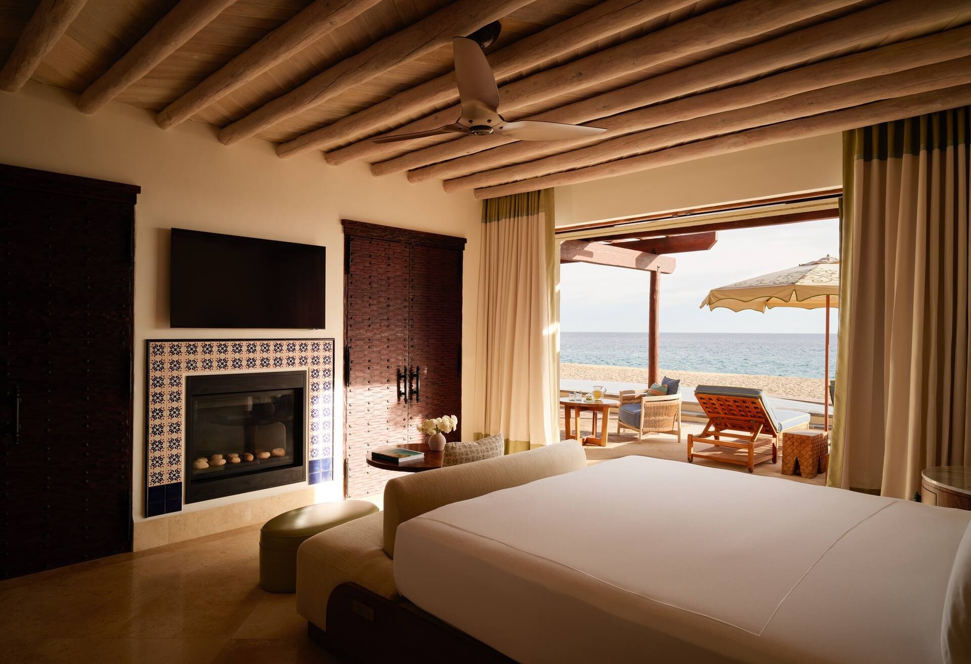 2 recámaras Beachfront Pedregal Suite