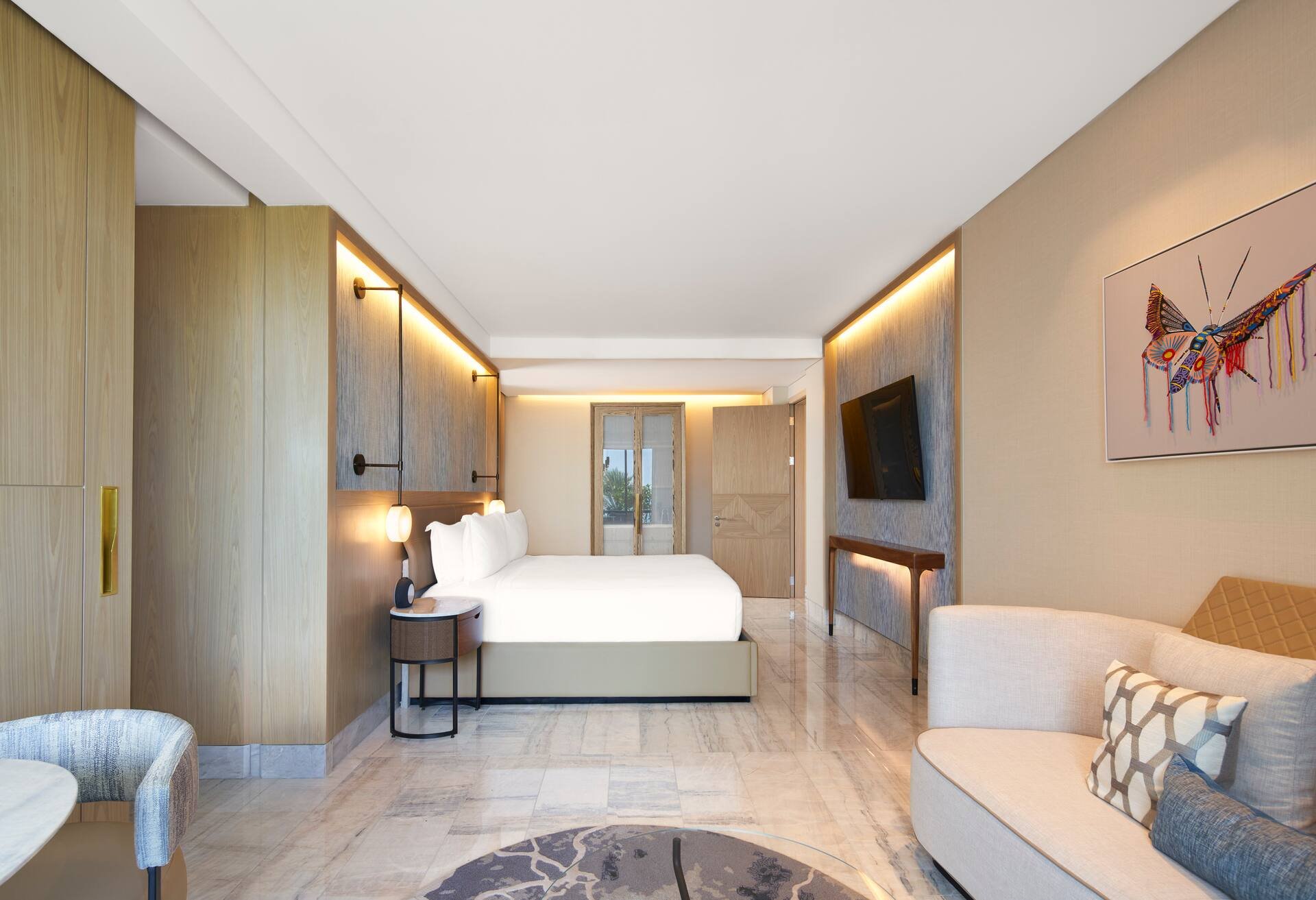 Riviera Suite - 3 Guest Rooms — 6